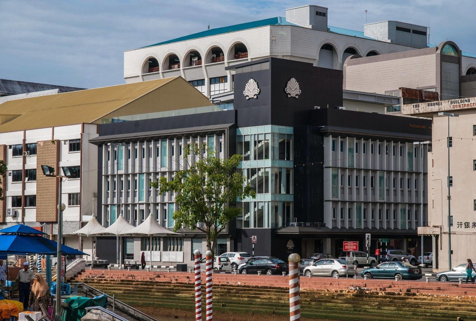 The Brunei Hotel Bandar Seri Begawan Exterior photo